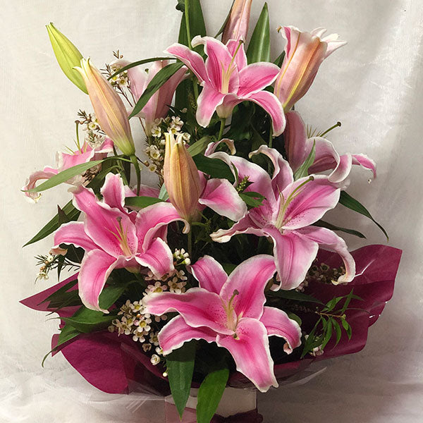 SY04-Pink-oriental-lily-arrangement