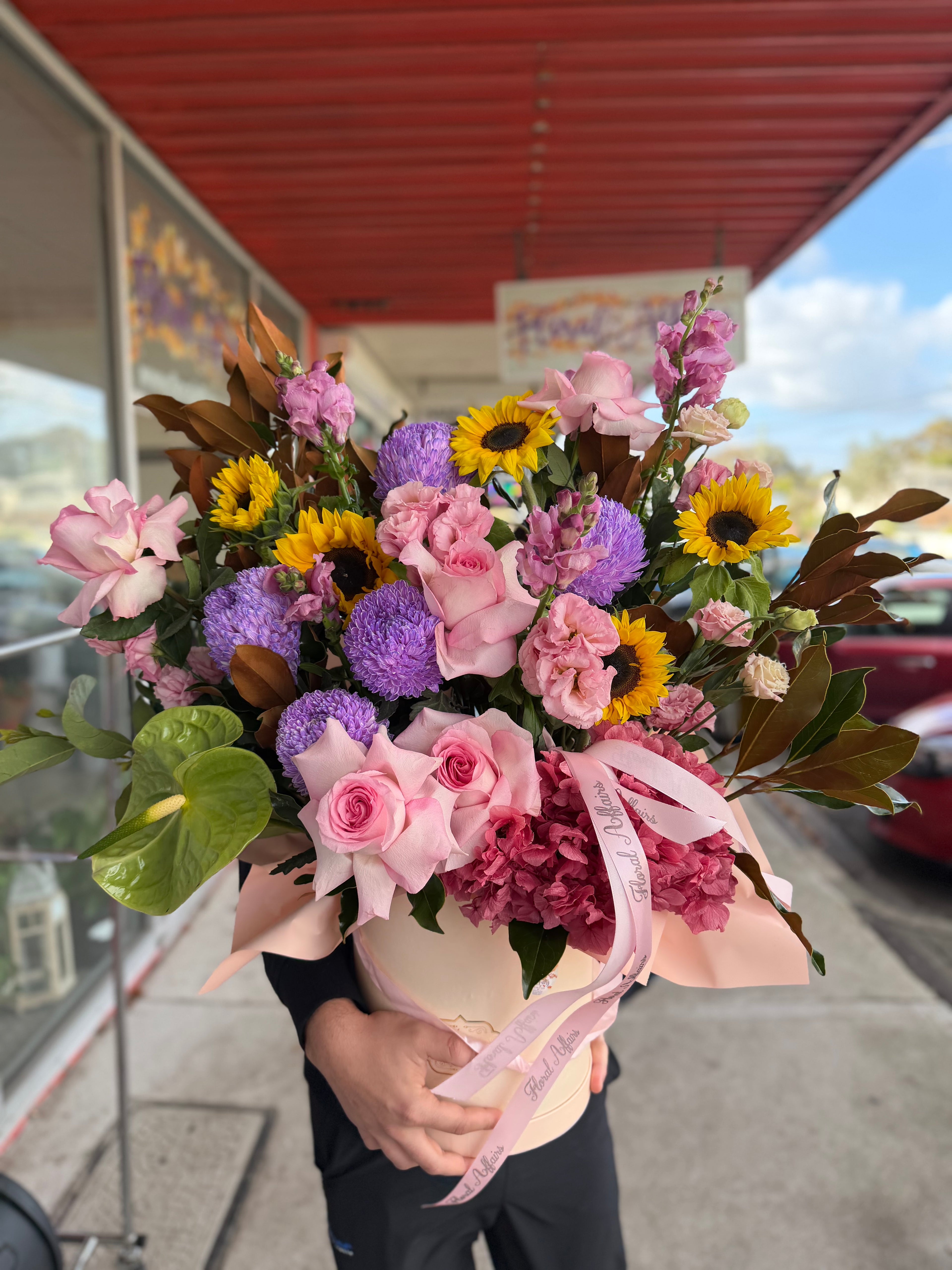 Playful blooms