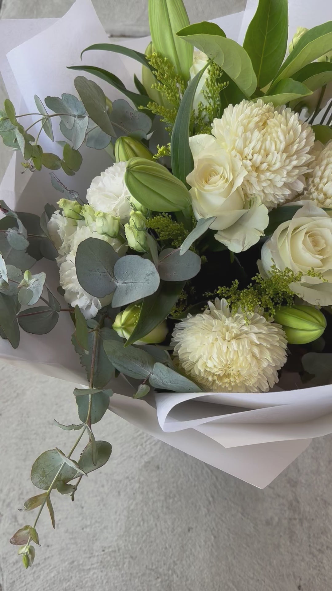 Pure white bouquet